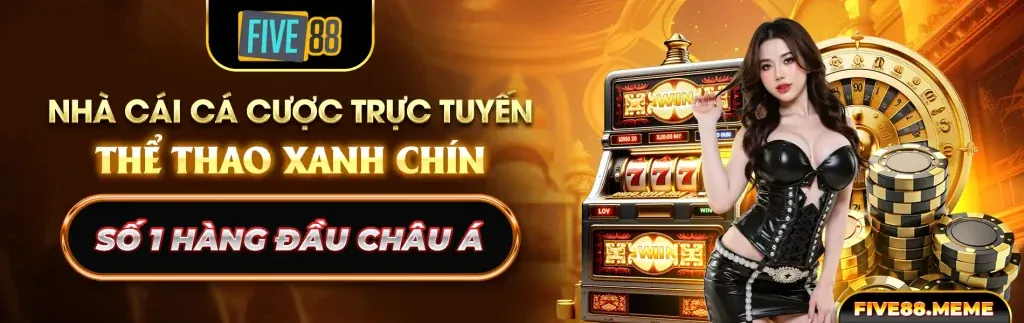 Hình ảnh chính trò chơi slot EE66 với các biểu tượng may mắn và màu xanh vàng